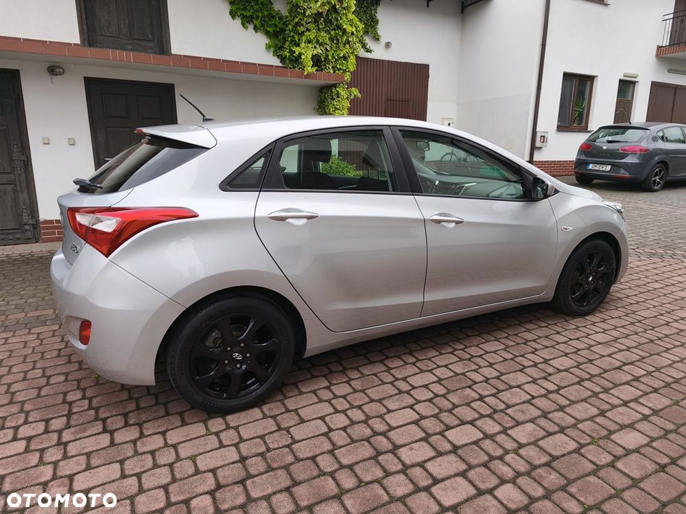 Hyundai i30 1.4 Classic - 9