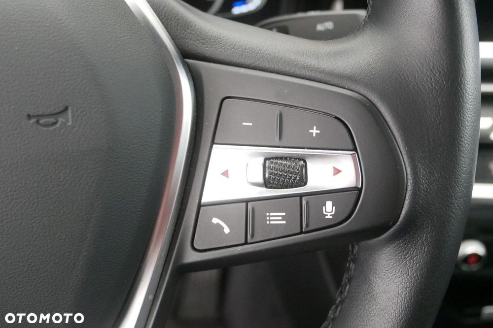 BMW Seria 3 - 27