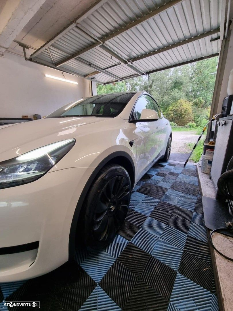 Tesla Model 3 Standard Range Plus RWD - 3