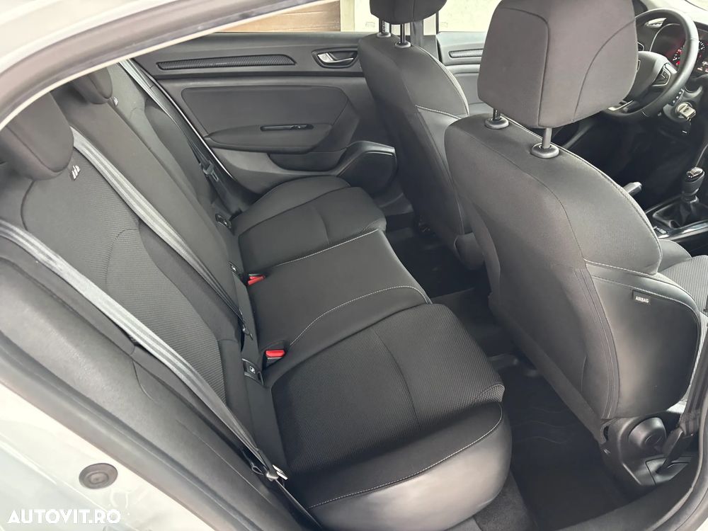 Renault Megane Blue dCi 116 Life - 29