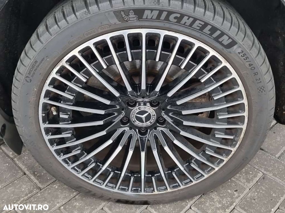 Mercedes-Benz EQC - 17