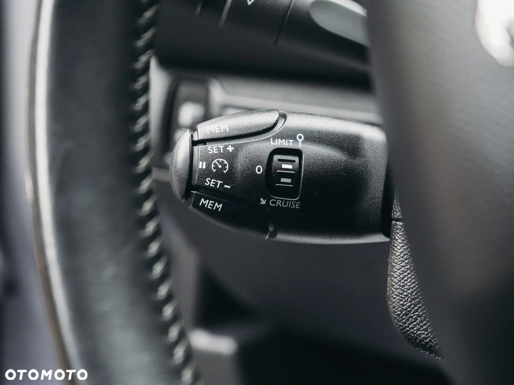 Peugeot 308 BlueHDi 100 Stop & Start Active - 17