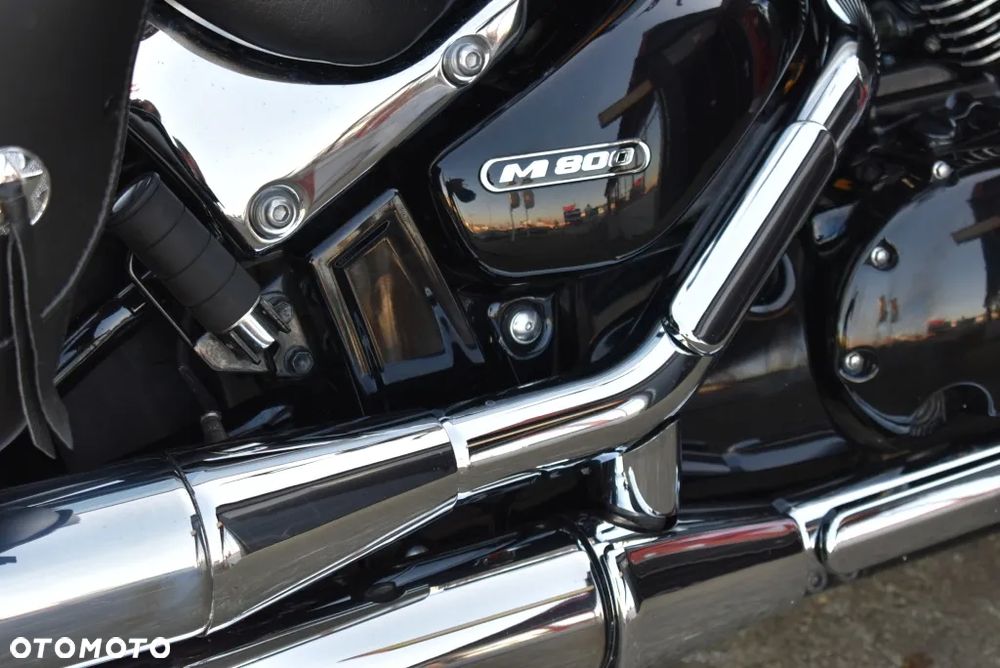 Suzuki Intruder - 36