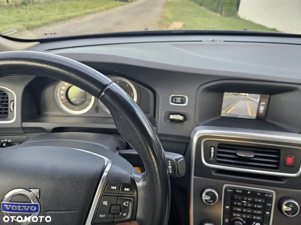 Volvo S60 D5 AWD Summum - 9