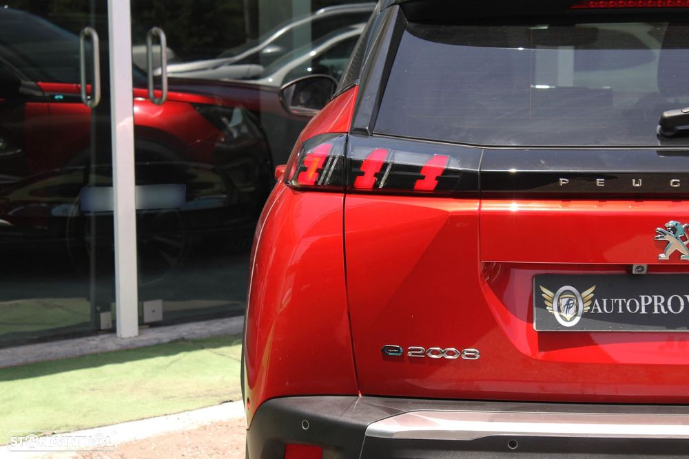 Peugeot e-2008 50 kWh GT - 43