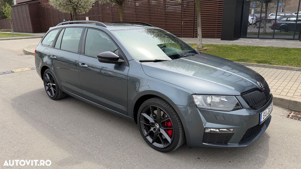 Skoda Octavia 2.0 TDI (Green tec) DSG RS - 1