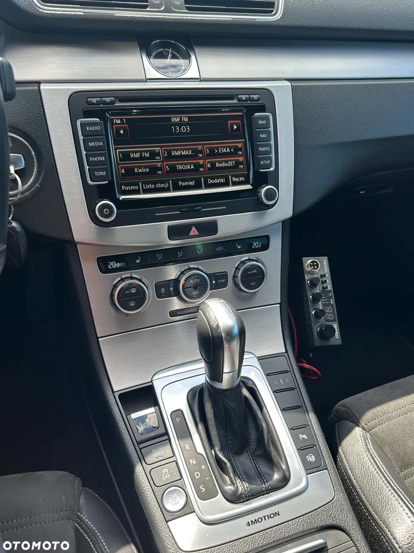 Volkswagen CC 3.6 V6 4Mot DSG - 24