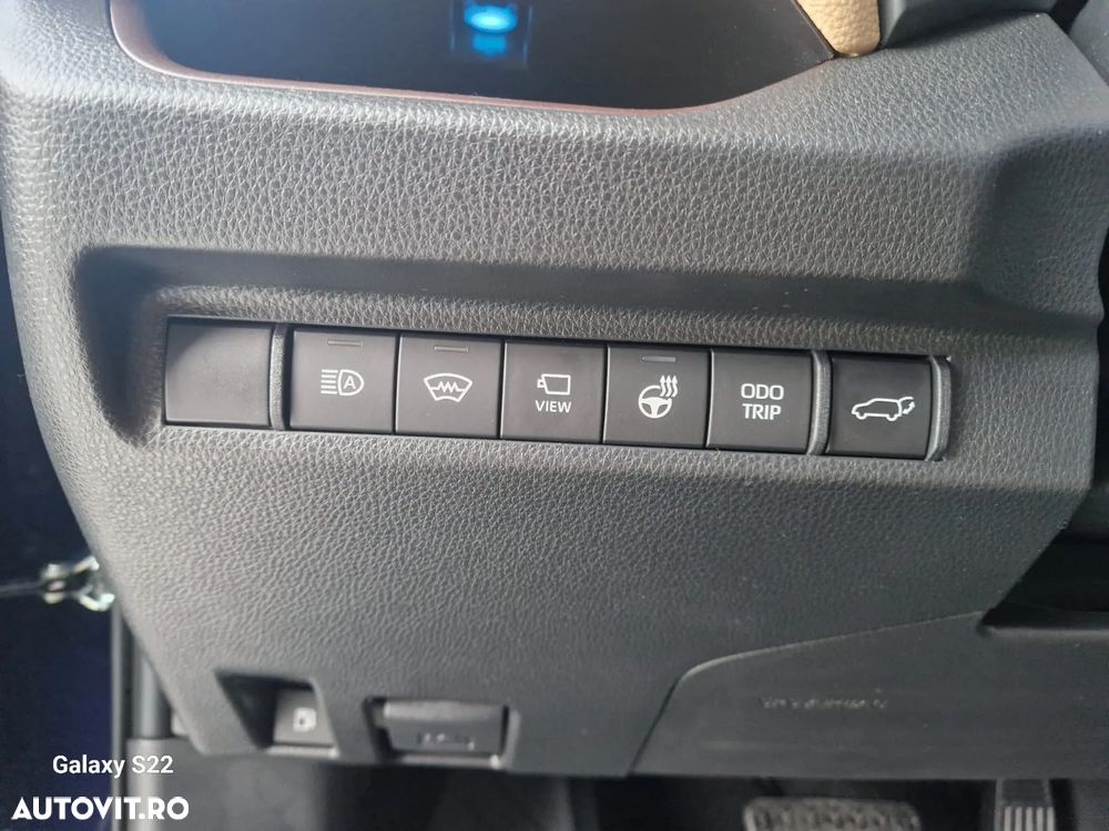 Toyota RAV4 - 9
