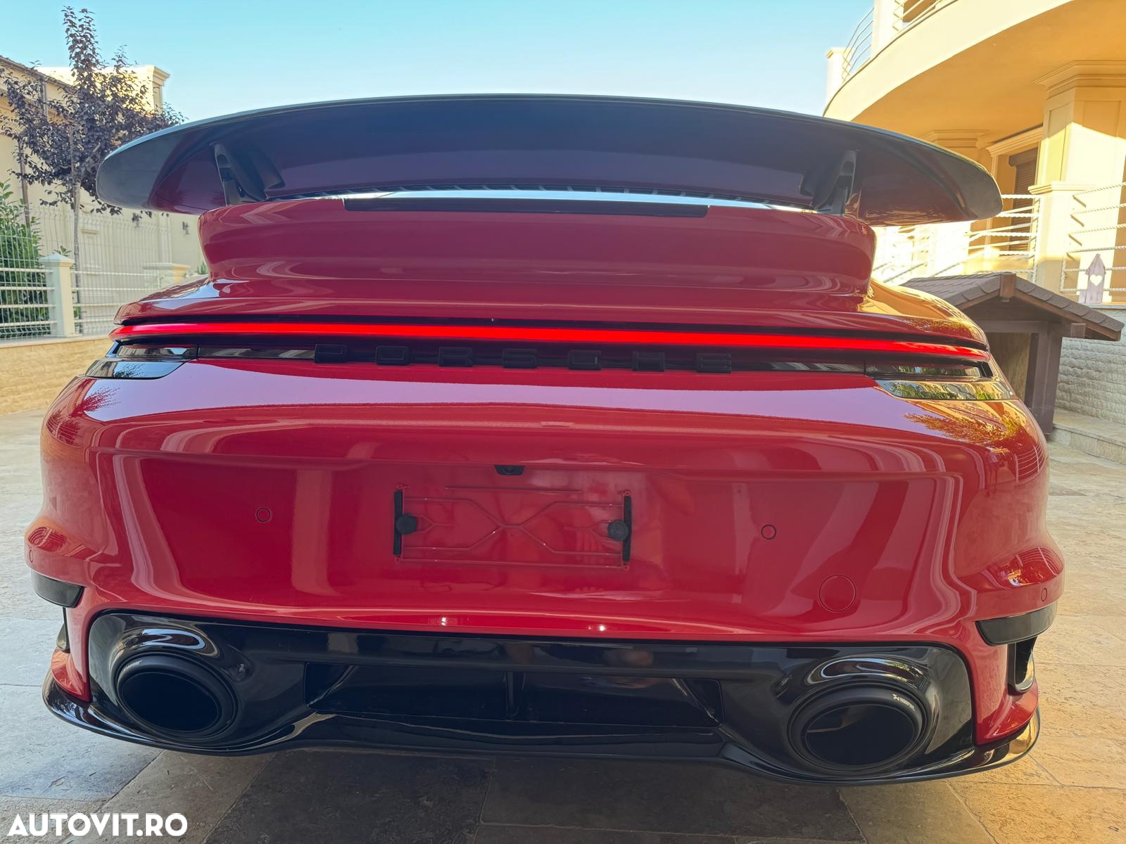Porsche 911-TURBO-S - 5