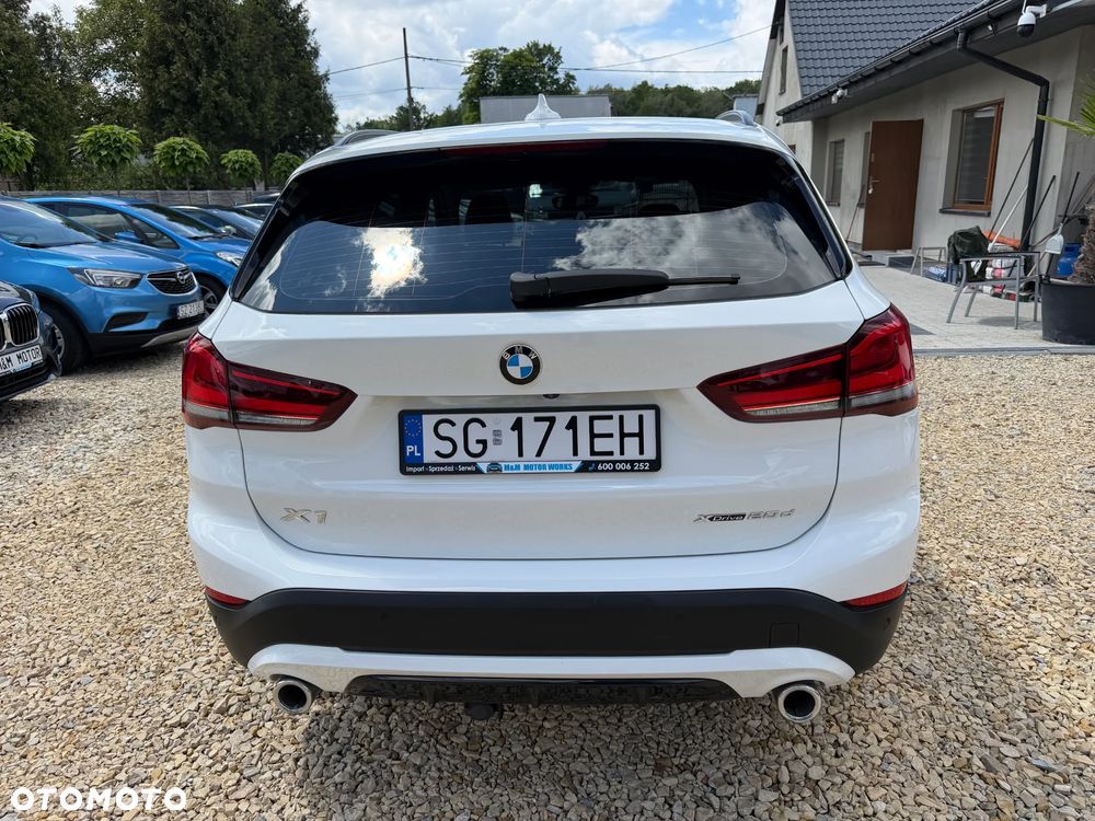 BMW X1 xDrive20d Sport Line - 12