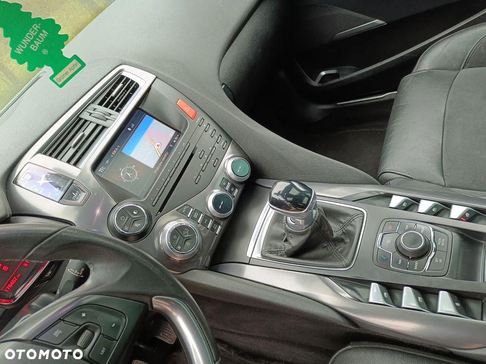 Citroën DS5 HDi 165 SportChic - 16