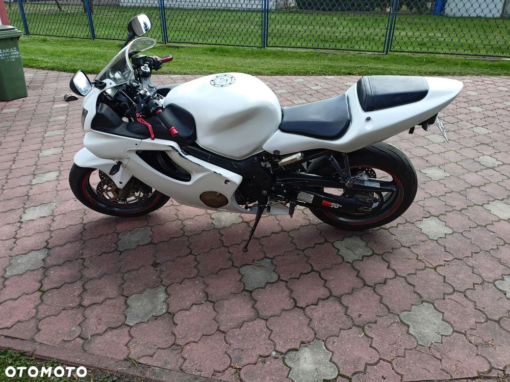 Honda CBR - 4