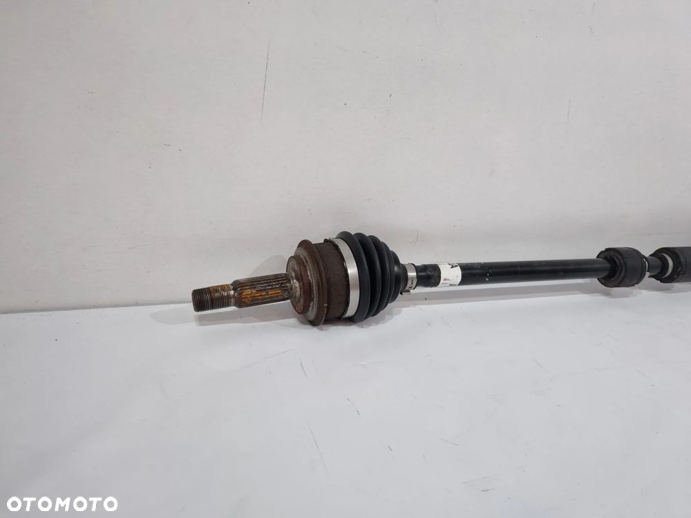 TOYOTA YARIS III PÓŁOŚ PRAWA PRZÓD 43410-0D650 - 2