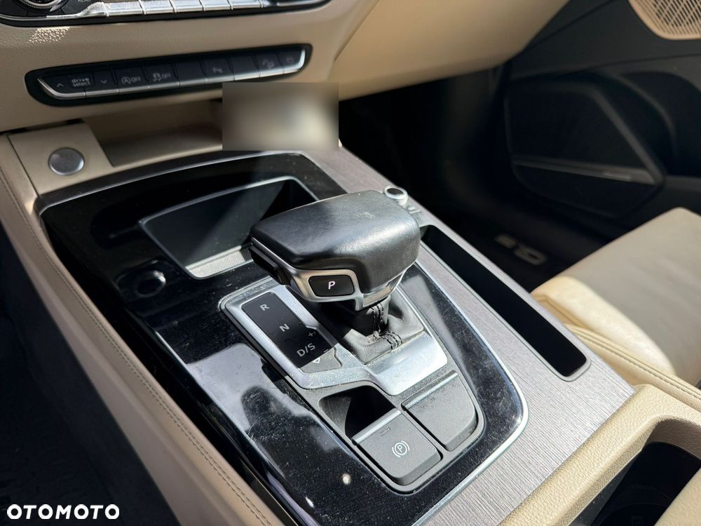 Audi Q5 45 TFSI quattro S tronic - 22