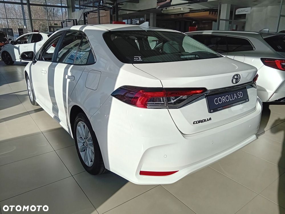 Toyota Corolla - 2