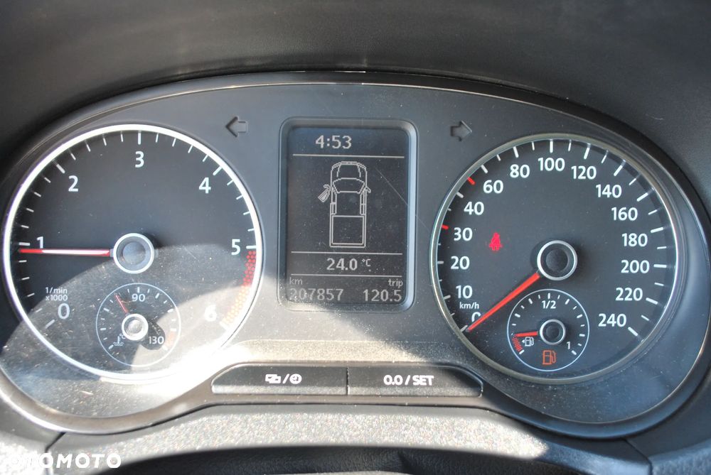 Volkswagen Amarok - 15