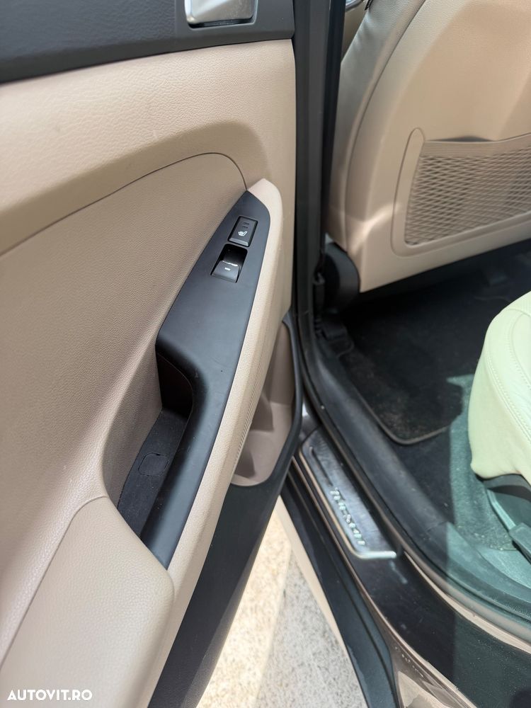 Hyundai Tucson - 13