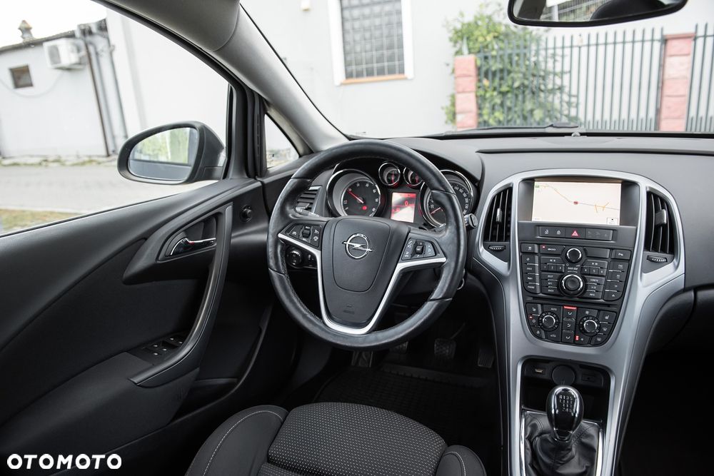 Opel Astra 1.6 CDTI Cosmo - 26