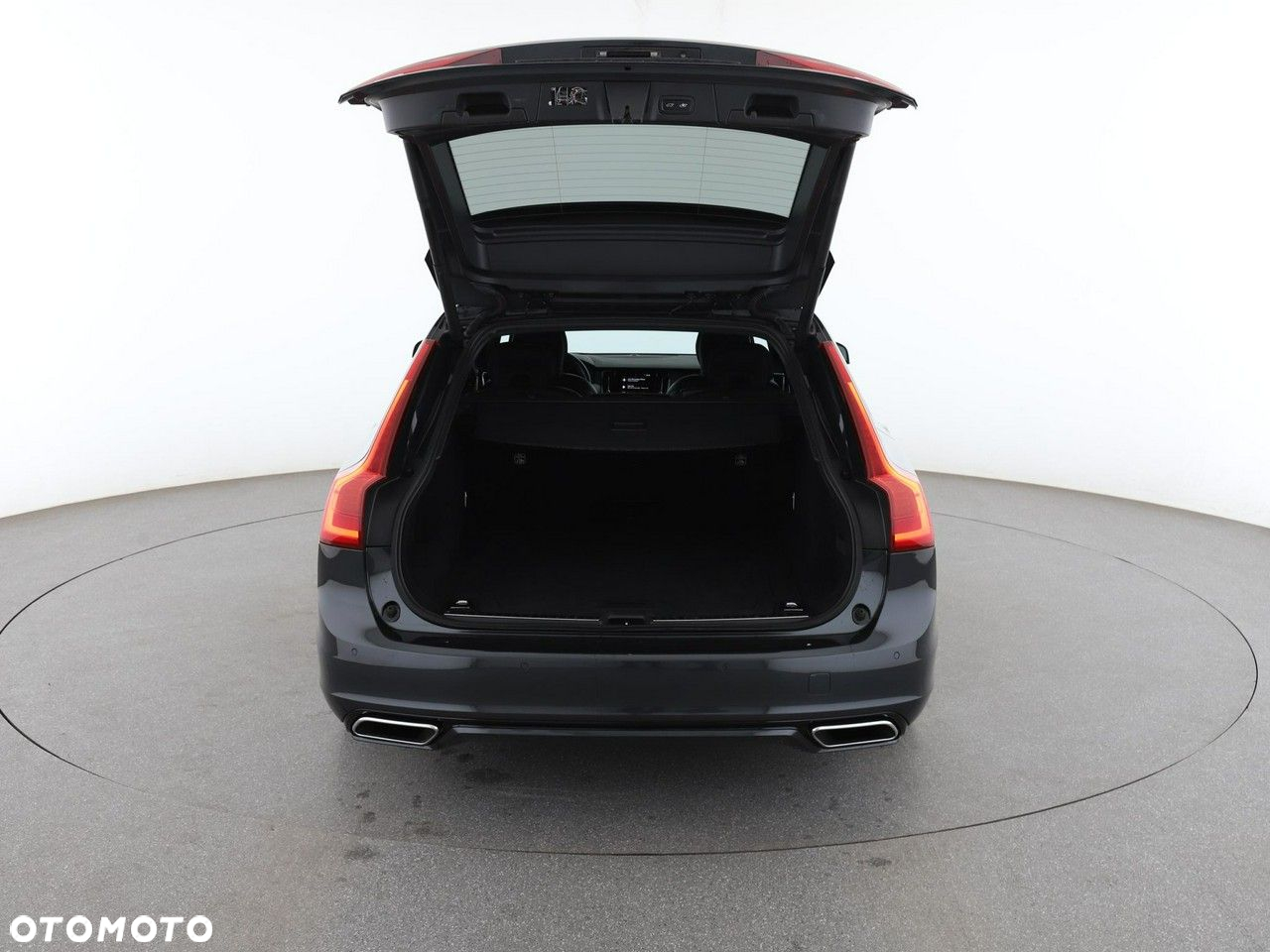 Volvo V90 D4 R-Design - 19