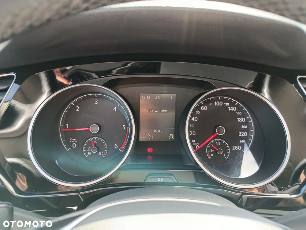 Volkswagen Touran 2.0 TDI BMT Comfortline DSG - 21