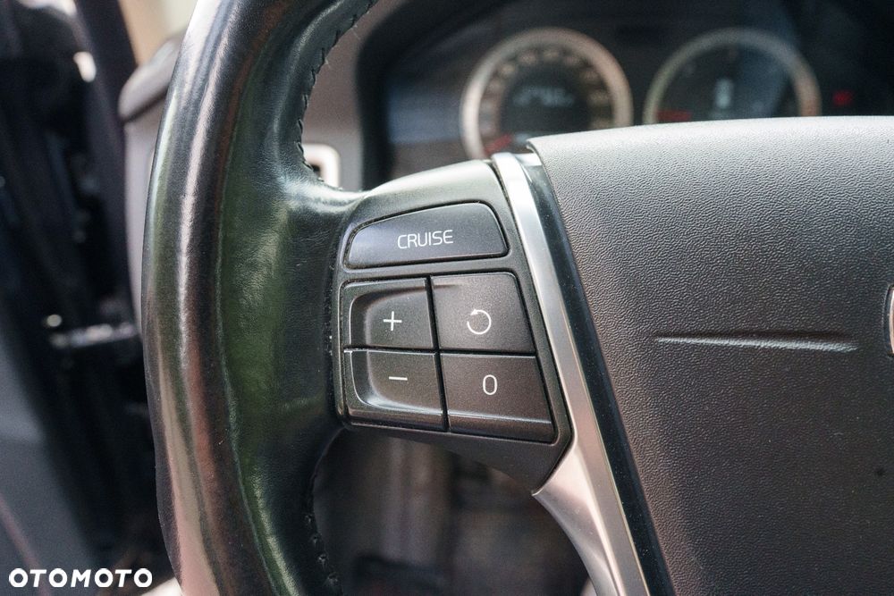 Volvo V70 2.0D Momentum - 19