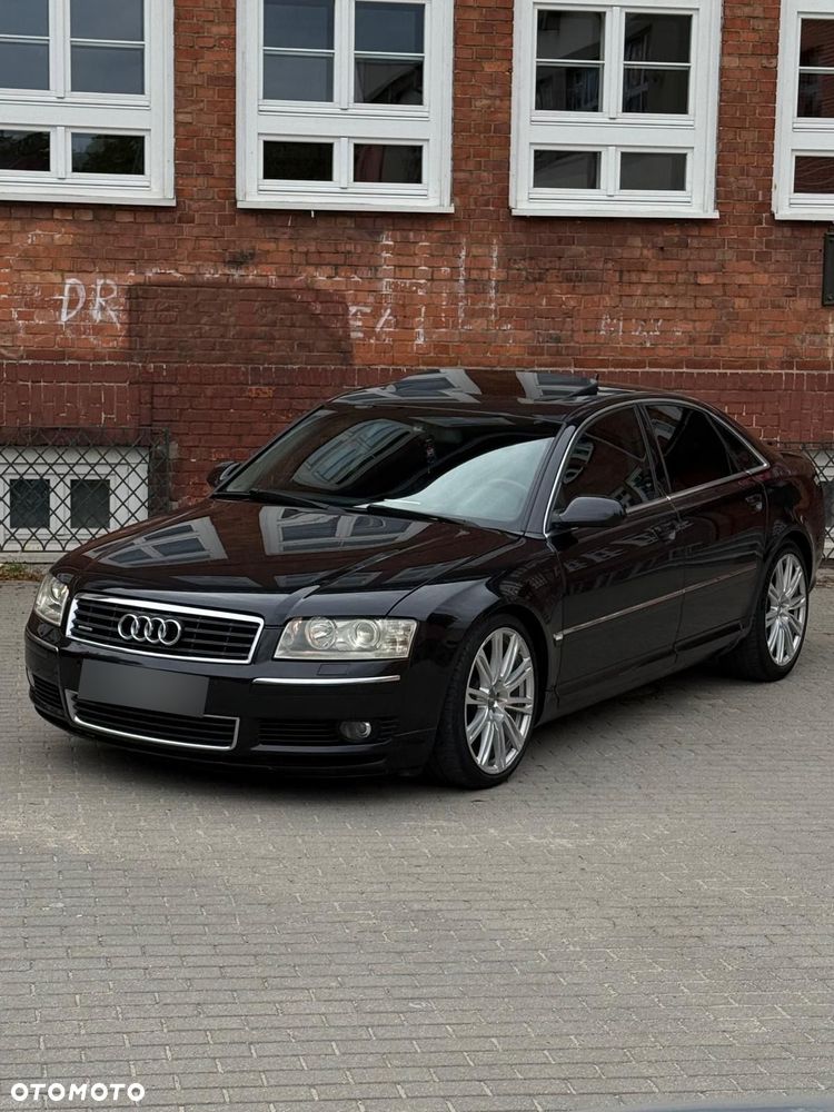 Audi A8 - 1