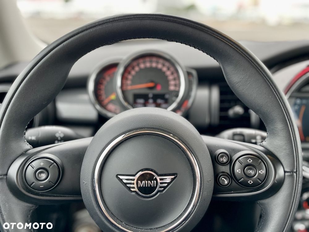 MINI Cooper Standard - 8