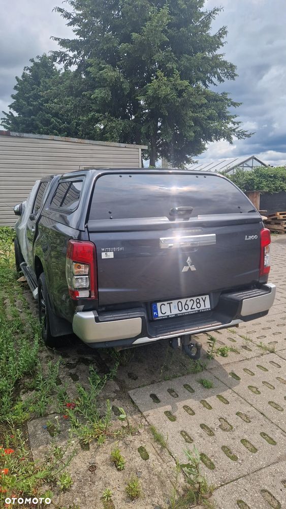 Mitsubishi L200 2.2 d DC Instyle Plus - 3