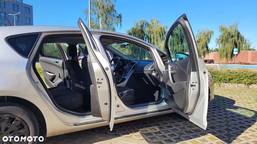 Opel Astra 1.7 CDTI Cosmo - 14