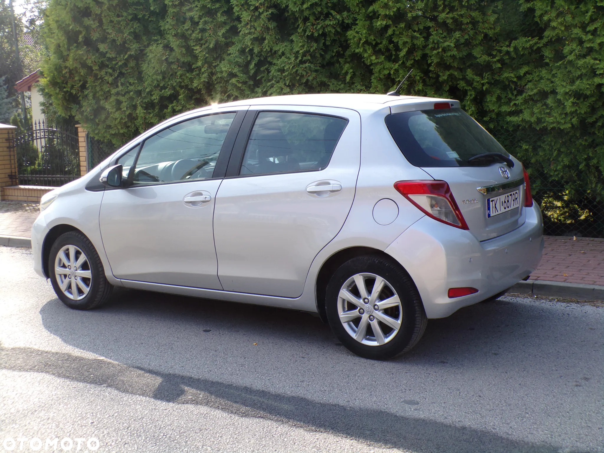 Toyota Yaris 1.0 Premium - 2