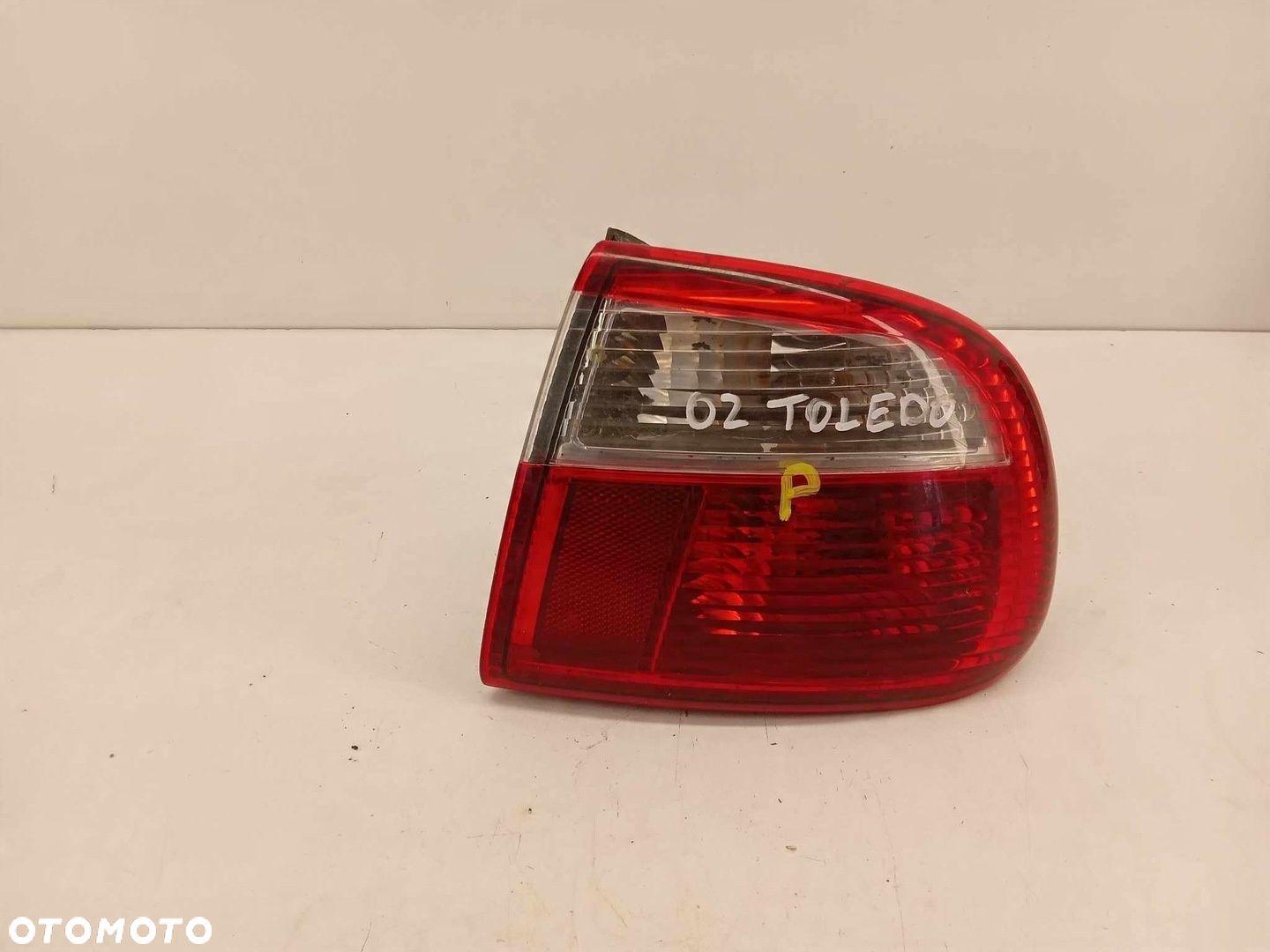 LAMPA LEWA TYLNA TYŁ SEAT ALTEA TOLEDO II 99-04 - 1