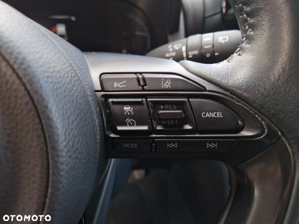 Toyota Yaris Cross Hybrid 1.5 Executive - 21