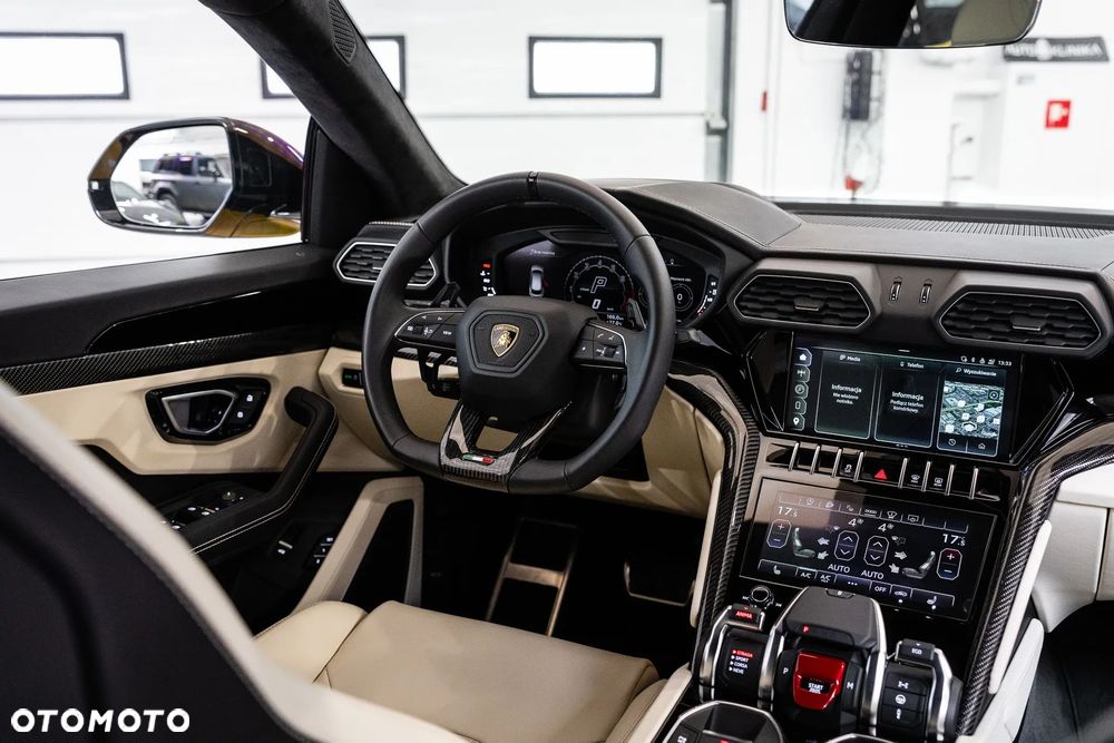 Lamborghini Urus - 34