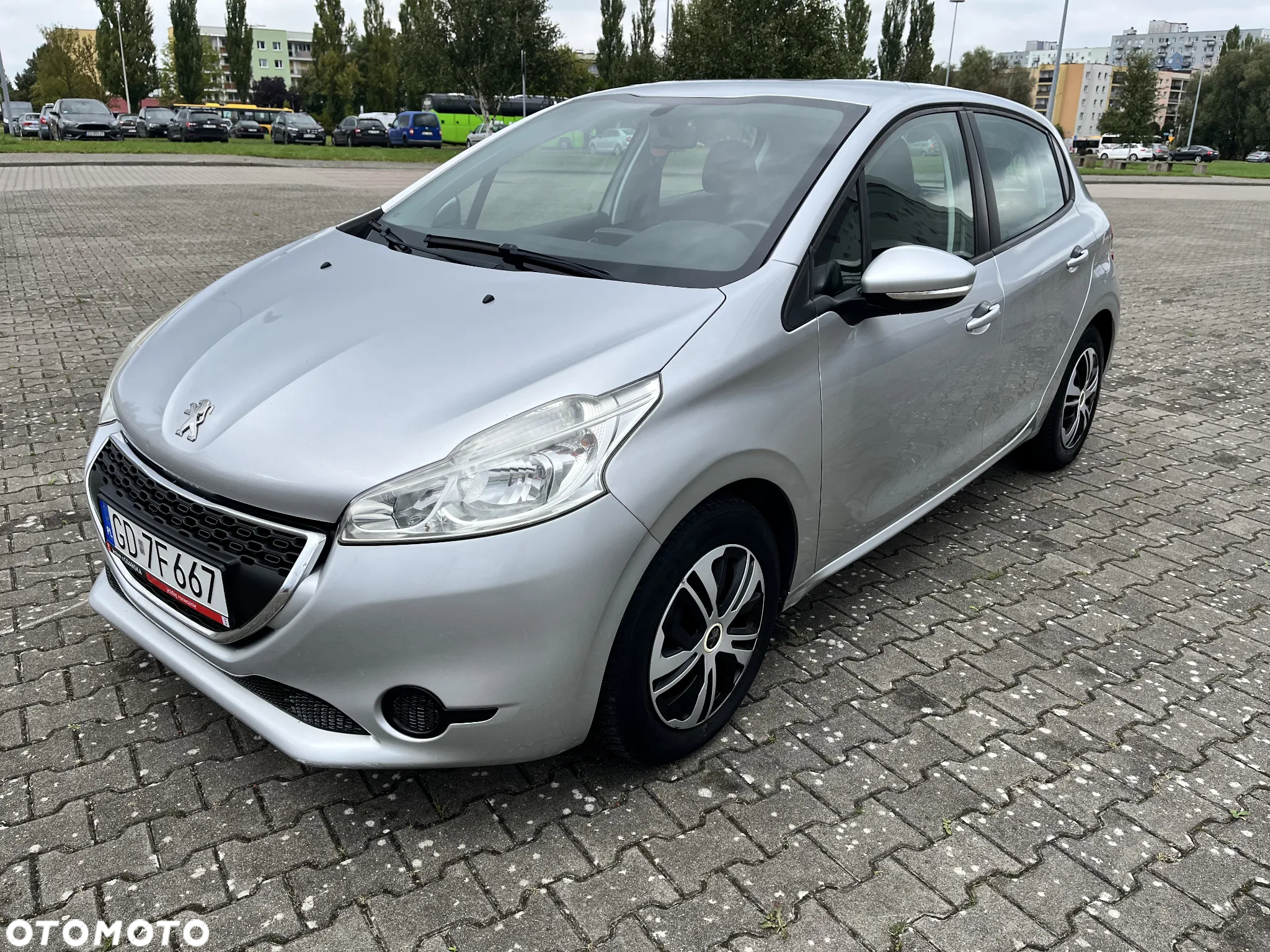 Peugeot 208 1.2 PureTech Active - 4