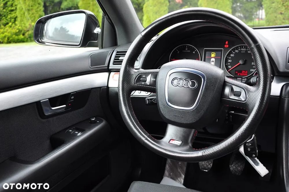Audi A4 Avant 2.0 TDI DPF - 35