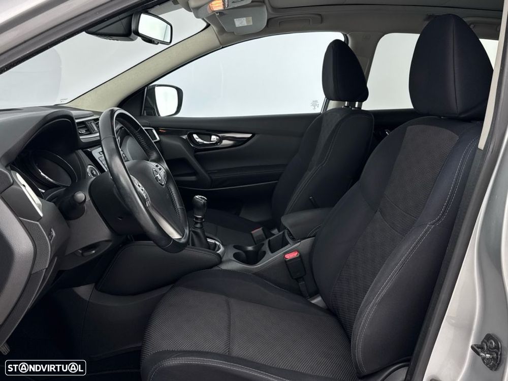 Nissan Qashqai 1.5 dCi N-Connecta - 11