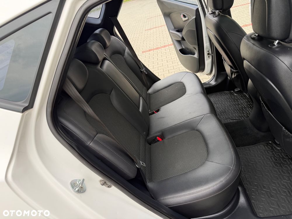 Hyundai ix35 1.6 2WD blue Style - 25