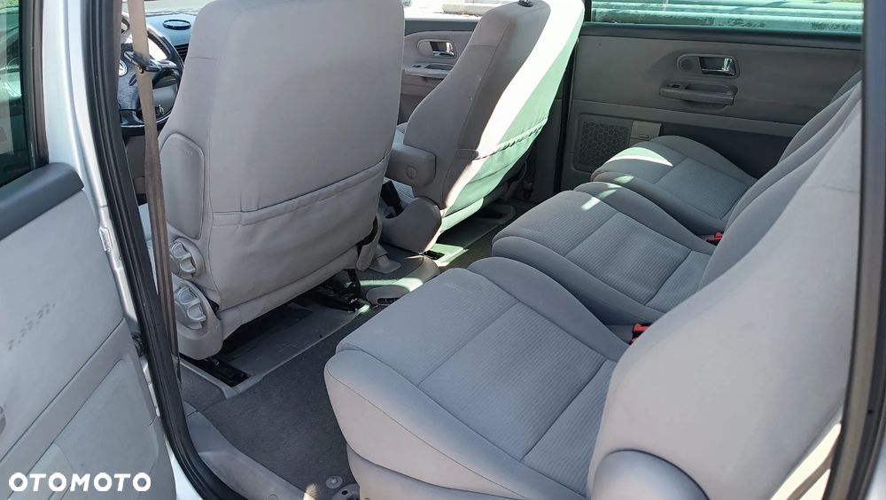 Volkswagen Sharan 1.9 TDI Comfortline - 11