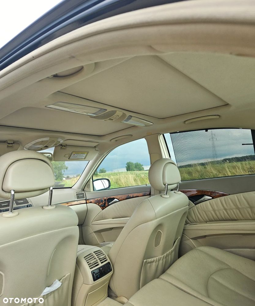 Mercedes-Benz Klasa E 500 4-Matic Elegance - 11