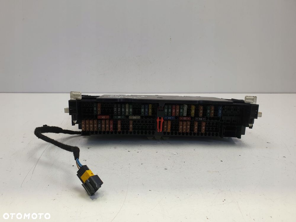 BMW E46 Compact 2.0 D SKRZYNKA BEZPIECZNIKÓW - 3