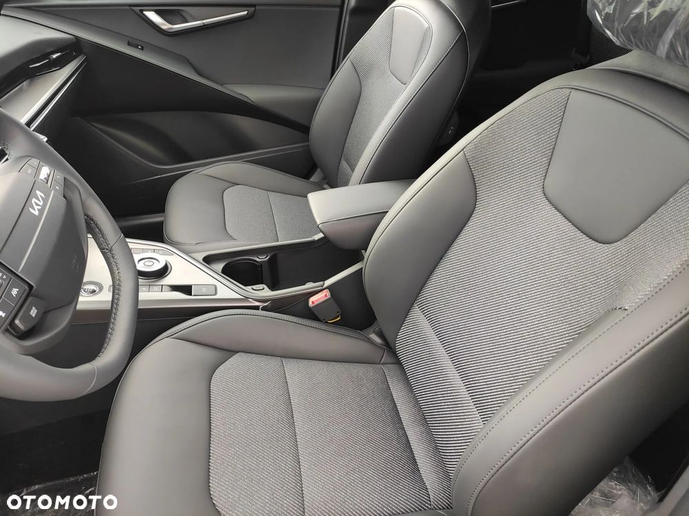 Kia Niro 1.6 GDI Hybrid L - 14