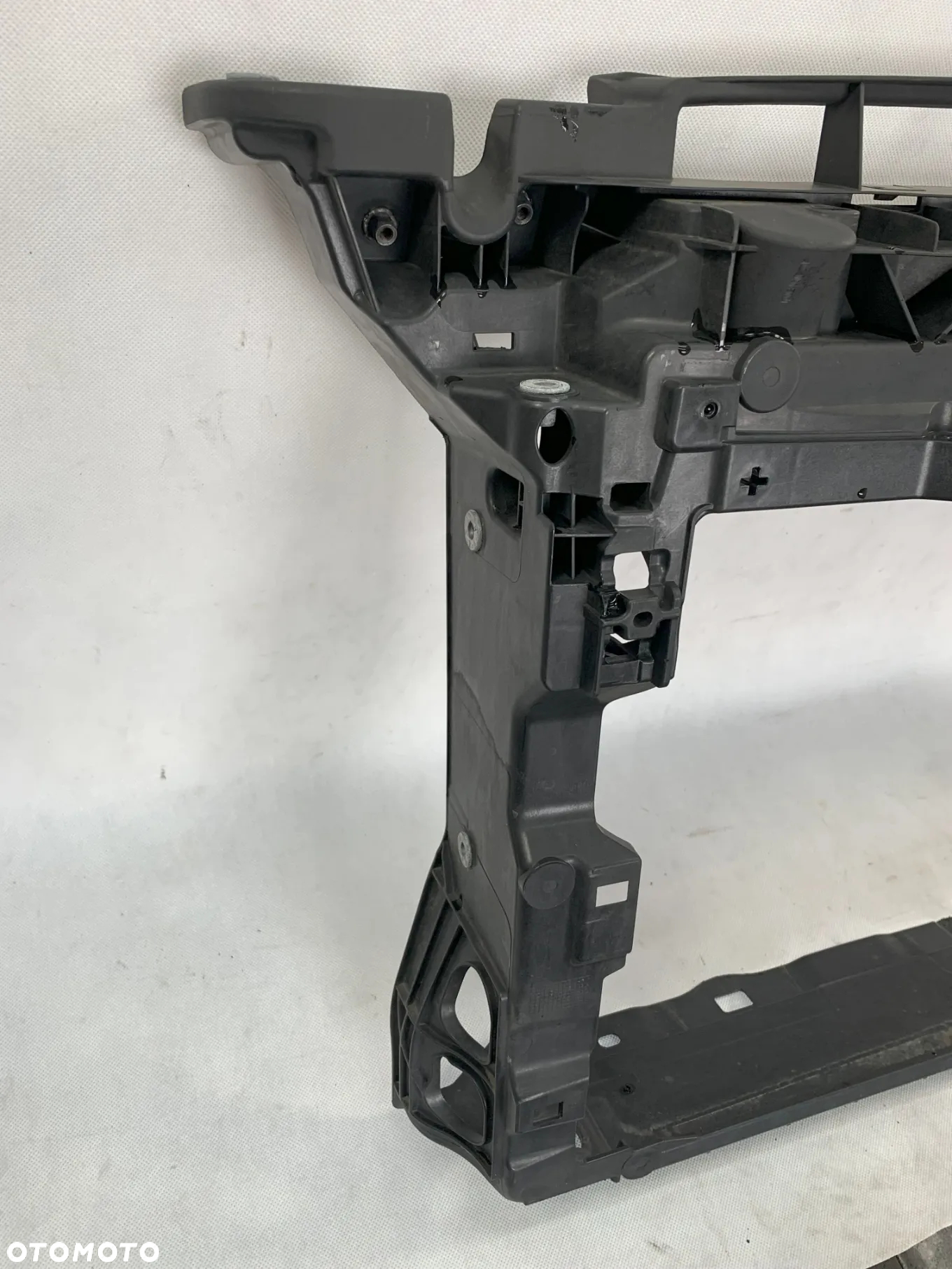 Image Volkswagen Golf 8 VIII 19r přední řemen přední výztuha VW 2019 - 5H0805594