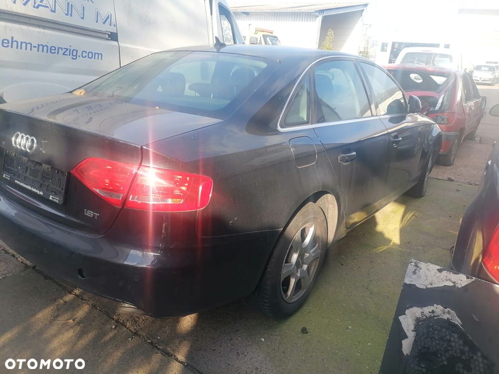 Audi A4 Limousine