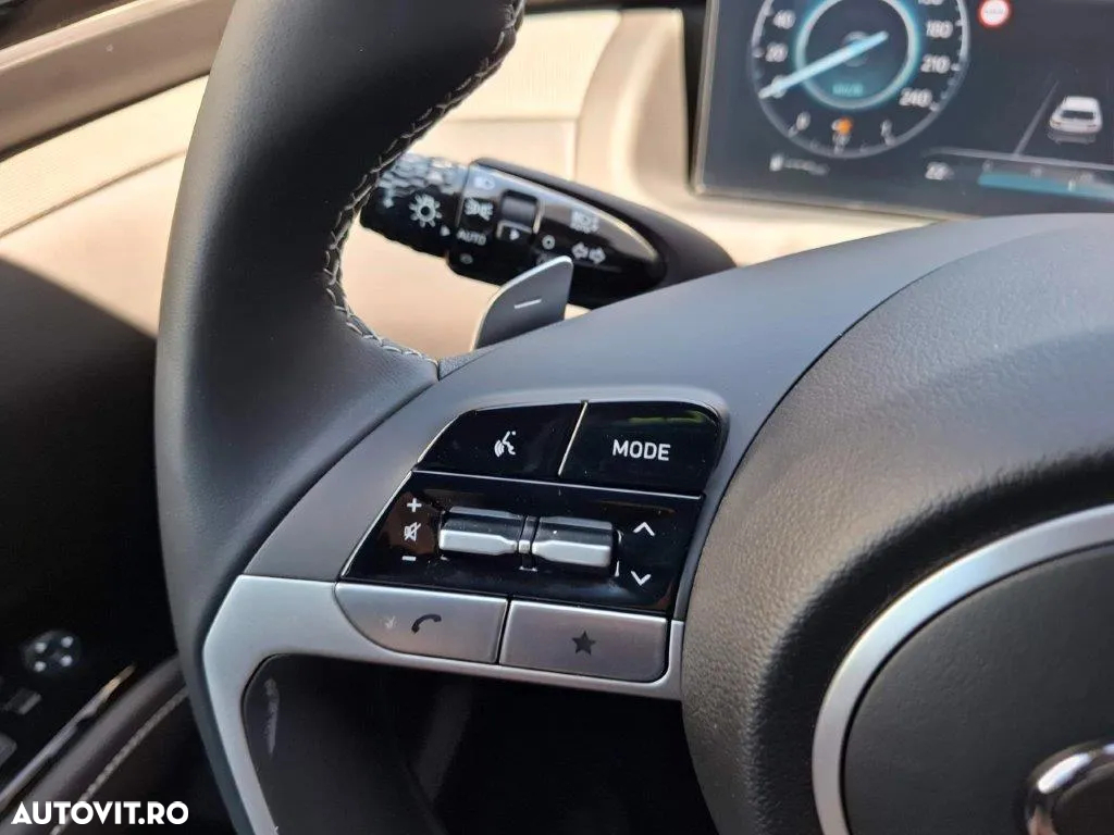 Hyundai Tucson 1.6 CRDi 48V-Hybrid 4WD DCT Trend - 10