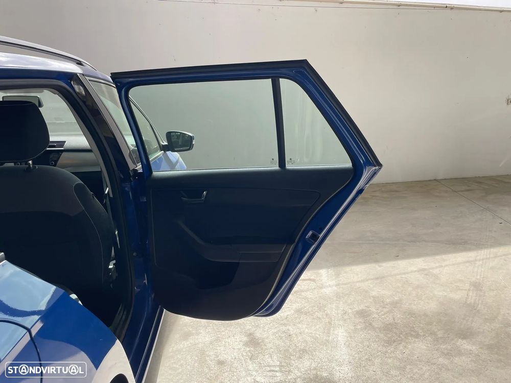 Skoda Fabia Break 1.0 MPI Active - 28
