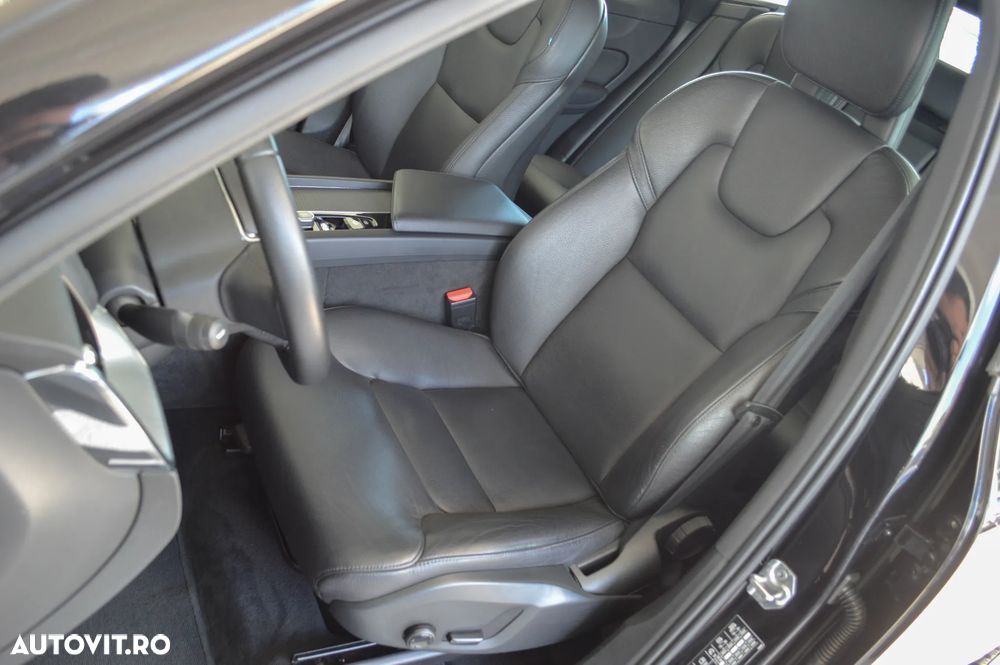 Volvo XC 60 D4 AWD Geartronic Momentum - 17