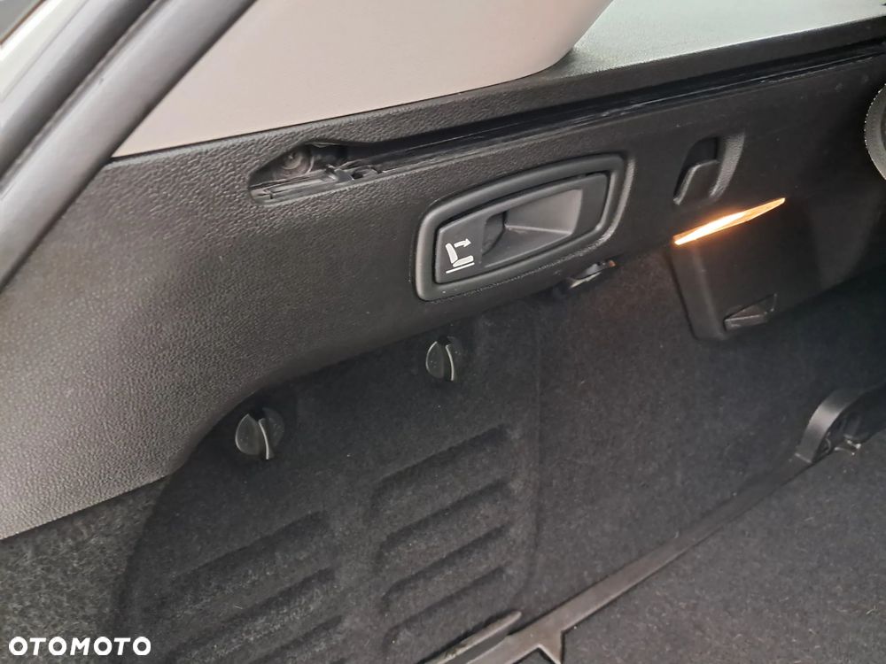 Renault Megane 1.7 Blue dCi Intens EDC - 15