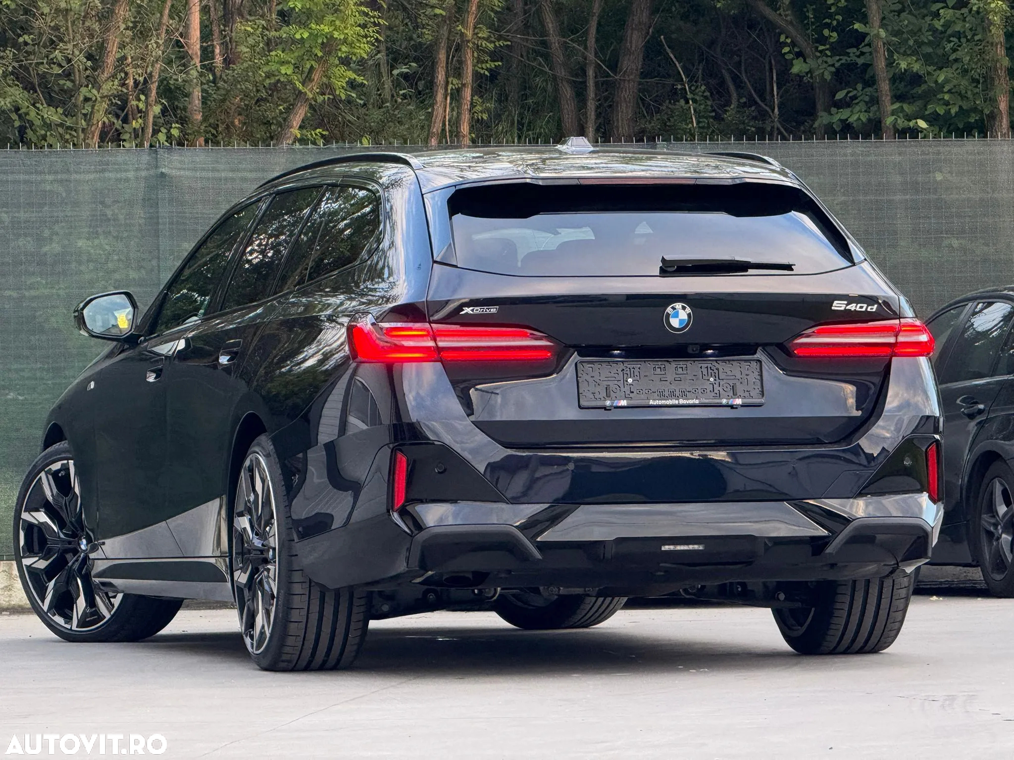 BMW Seria 5 540d xDrive AT MHEV - 9