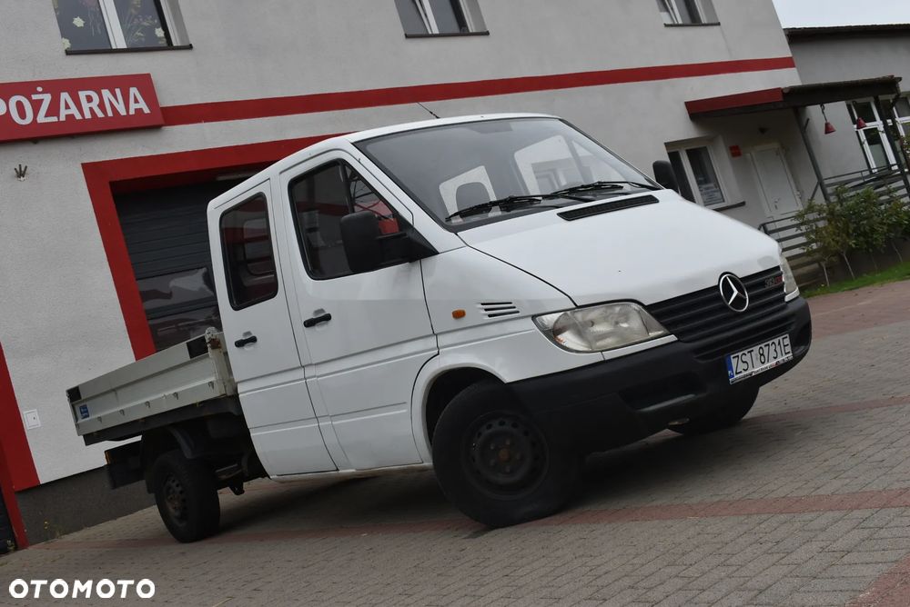 Mercedes-Benz SPRINTER - 25