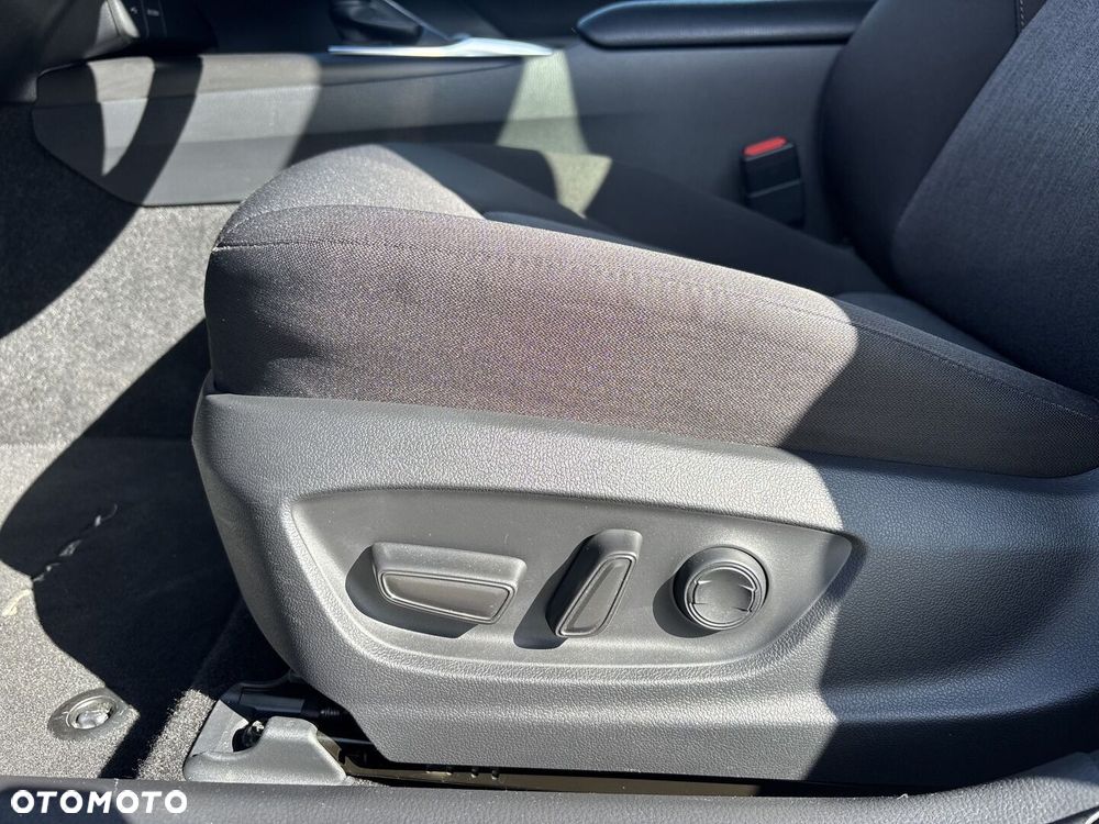 Toyota Camry 2.5 Hybrid Comfort CVT - 17